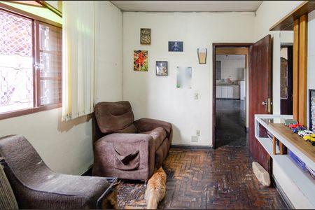 Casa à venda com 600m², 8 quartos e 3 vagasCasa 3 - Quarto 2