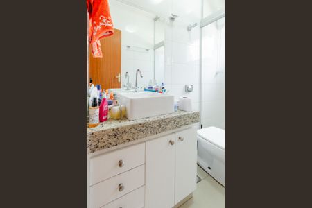 Casa à venda com 600m², 8 quartos e 3 vagasCasa 1 - Banheiro