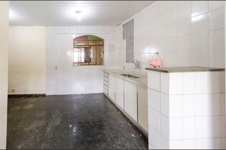 Casa à venda com 600m², 8 quartos e 3 vagasCasa 3 - Cozinha