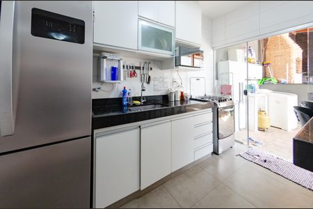 Casa à venda com 600m², 8 quartos e 3 vagasCasa 1 - Cozinha