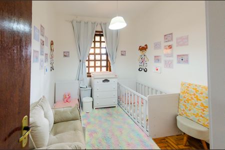 Casa à venda com 600m², 8 quartos e 3 vagasCasa 2 - Quarto 1