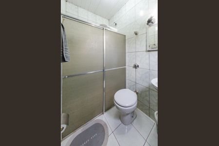 Casa à venda com 600m², 8 quartos e 3 vagasCasa 3 - Banheiro