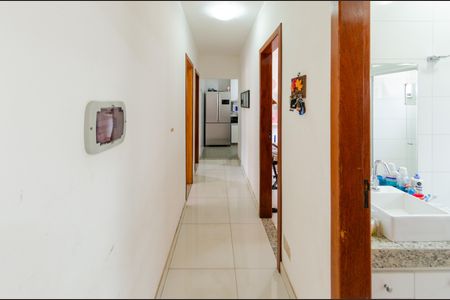 Casa à venda com 600m², 8 quartos e 3 vagasCasa 1 - Corredor