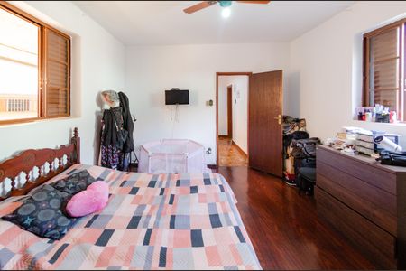 Casa à venda com 600m², 8 quartos e 3 vagasCasa 2 - Suíte