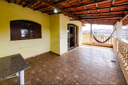 Casa à venda com 600m², 8 quartos e 3 vagasCasa 3 - Varanda