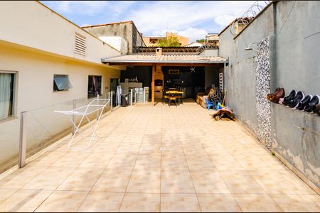 Casa à venda com 600m², 8 quartos e 3 vagasCasa 1 - Quintal