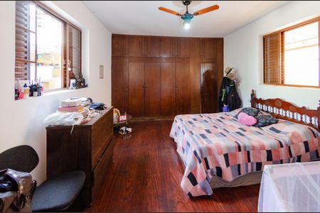 Casa à venda com 600m², 8 quartos e 3 vagasCasa 2 - Suíte