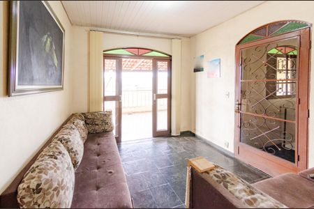 Casa à venda com 600m², 8 quartos e 3 vagasCasa 3 - Sala