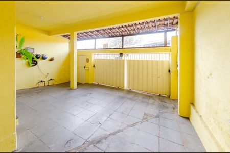 Casa à venda com 600m², 8 quartos e 3 vagasCasa 2 e 3 - Garagem