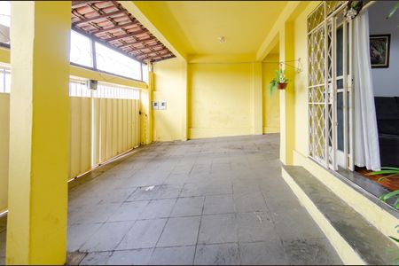 Casa à venda com 600m², 8 quartos e 3 vagasCasa 2 e 3 - Garagem