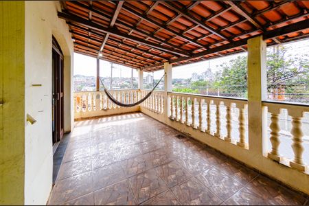 Casa à venda com 600m², 8 quartos e 3 vagasCasa 3 - Varanda