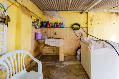 Casa à venda com 600m², 8 quartos e 3 vagasCasa 2 - Área de serviço