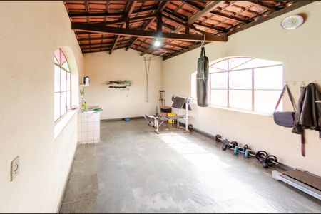 Casa à venda com 600m², 8 quartos e 3 vagasCasa 3 - Área de serviço