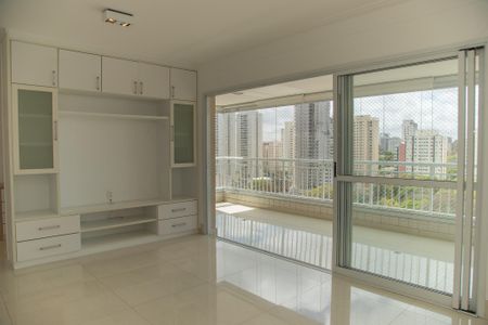 Sala de apartamento à venda com 2 quartos, 101m² em Santo Amaro, São Paulo