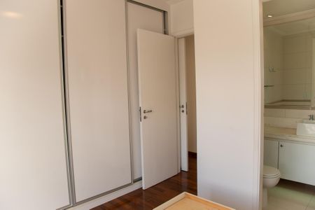 Apartamento à venda com 101m², 2 quartos e 2 vagasSuíte