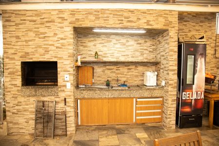 Apartamento à venda com 101m², 2 quartos e 2 vagasChurrasqueira