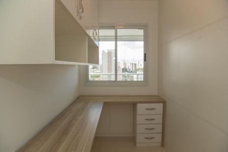 Apartamento à venda com 101m², 2 quartos e 2 vagasEscritório