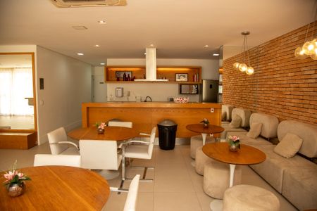 Apartamento à venda com 101m², 2 quartos e 2 vagasÁrea comum - Salão de Festasestas