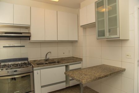 Apartamento à venda com 101m², 2 quartos e 2 vagasCozinha