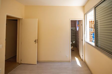 Apartamento à venda com 134m², 3 quartos e 1 vagaSuíte