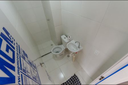 Apartamento à venda com 33m², 2 quartos e sem vagaBanheiro