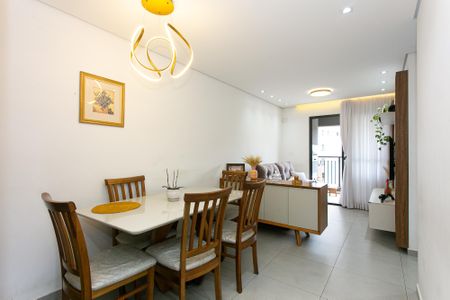 Apartamento à venda com 73m², 3 quartos e 1 vaga Apartamento à venda com 73m², 3 quartos e 1 vagaSala