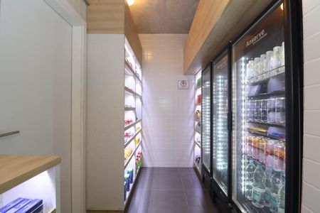 Studio para alugar com 50m², 1 quarto e sem vaga Studio para alugar com 50m², 1 quarto e sem vagaMercadinho