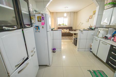 Casa à venda com 240m², 3 quartos e 3 vagasCozinha