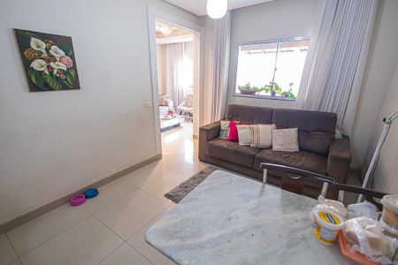 Casa à venda com 240m², 3 quartos e 3 vagasCopa