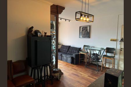 Apartamento à venda com 74m², 3 quartos e 2 vagasSala