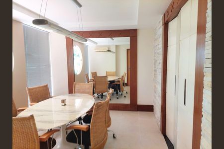 Apartamento à venda com 160m², 3 quartos e 4 vagasÁrea comum