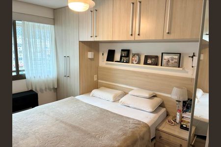 Suíte de apartamento à venda com 3 quartos, 160m² em Tijuca, Rio de Janeiro