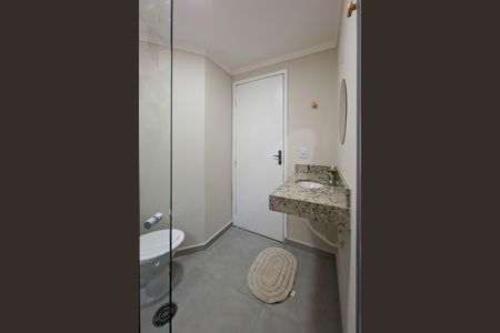 Apartamento para alugar com 77m², 3 quartos e 1 vaga Apartamento para alugar com 77m², 3 quartos e 1 vagaBanheiro da Suíte