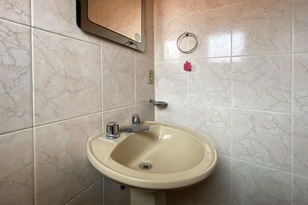 Casa para alugar com 382m², 4 quartos e 4 vagasLavabo da Sala de Estar