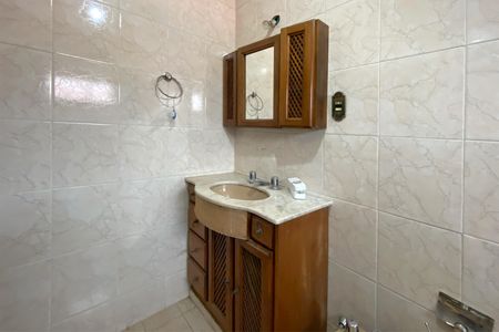 Casa para alugar com 382m², 4 quartos e 4 vagasBanheiro da Suíte 1