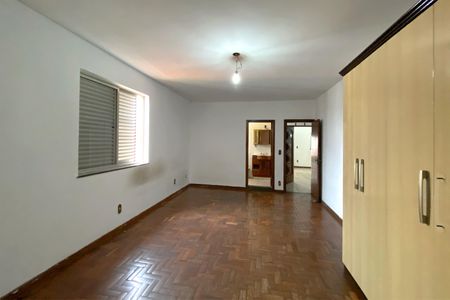 Casa para alugar com 382m², 4 quartos e 4 vagasSuite 2