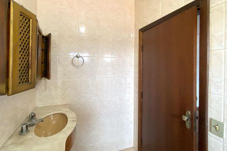 Casa para alugar com 382m², 4 quartos e 4 vagasBanheiro da Suíte 2