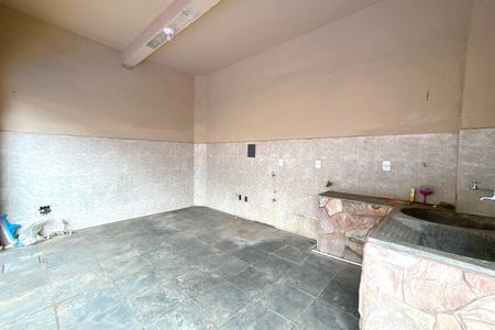 Casa para alugar com 382m², 4 quartos e 4 vagasÁrea de Serviço