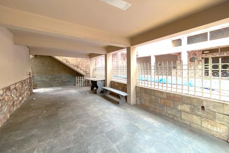 Casa para alugar com 382m², 4 quartos e 4 vagasÁrea Externa