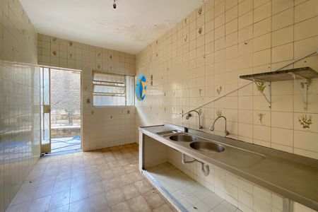 Casa para alugar com 382m², 4 quartos e 4 vagasCozinha