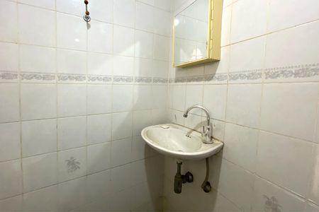 Casa para alugar com 382m², 4 quartos e 4 vagasBanheiro de serviço