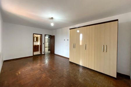 Casa para alugar com 382m², 4 quartos e 4 vagasSuite 2