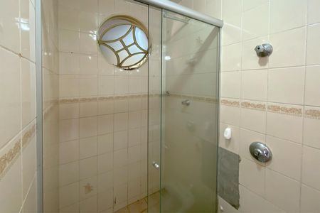 Casa para alugar com 382m², 4 quartos e 4 vagasEdícula - Banheiro