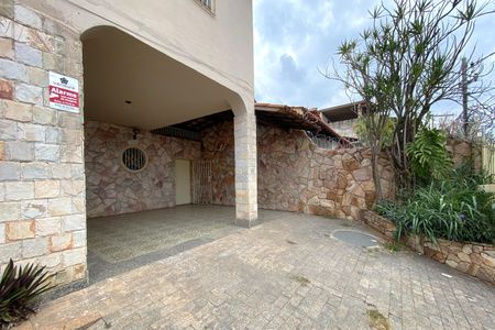 Casa para alugar com 382m², 4 quartos e 4 vagasGaragem