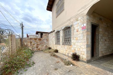 Casa para alugar com 382m², 4 quartos e 4 vagasGaragem