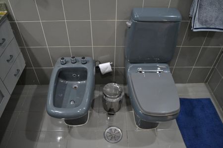 Apartamento à venda com 154m², 4 quartos e 2 vagasBanheiro da suíte