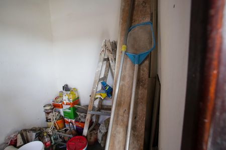 Casa de condomínio à venda com 450m², 3 quartos e 2 vagasDepósito