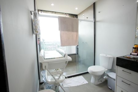 Casa de condomínio à venda com 450m², 3 quartos e 2 vagasBanheiro da Suíte