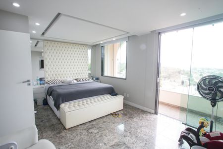 Casa de condomínio à venda com 450m², 3 quartos e 2 vagasSuíte