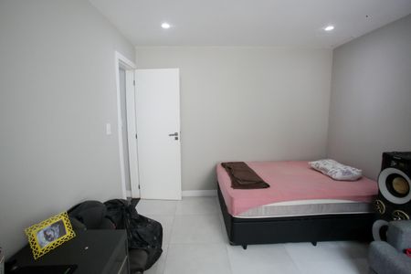 Casa de condomínio à venda com 450m², 3 quartos e 2 vagasQuarto 2